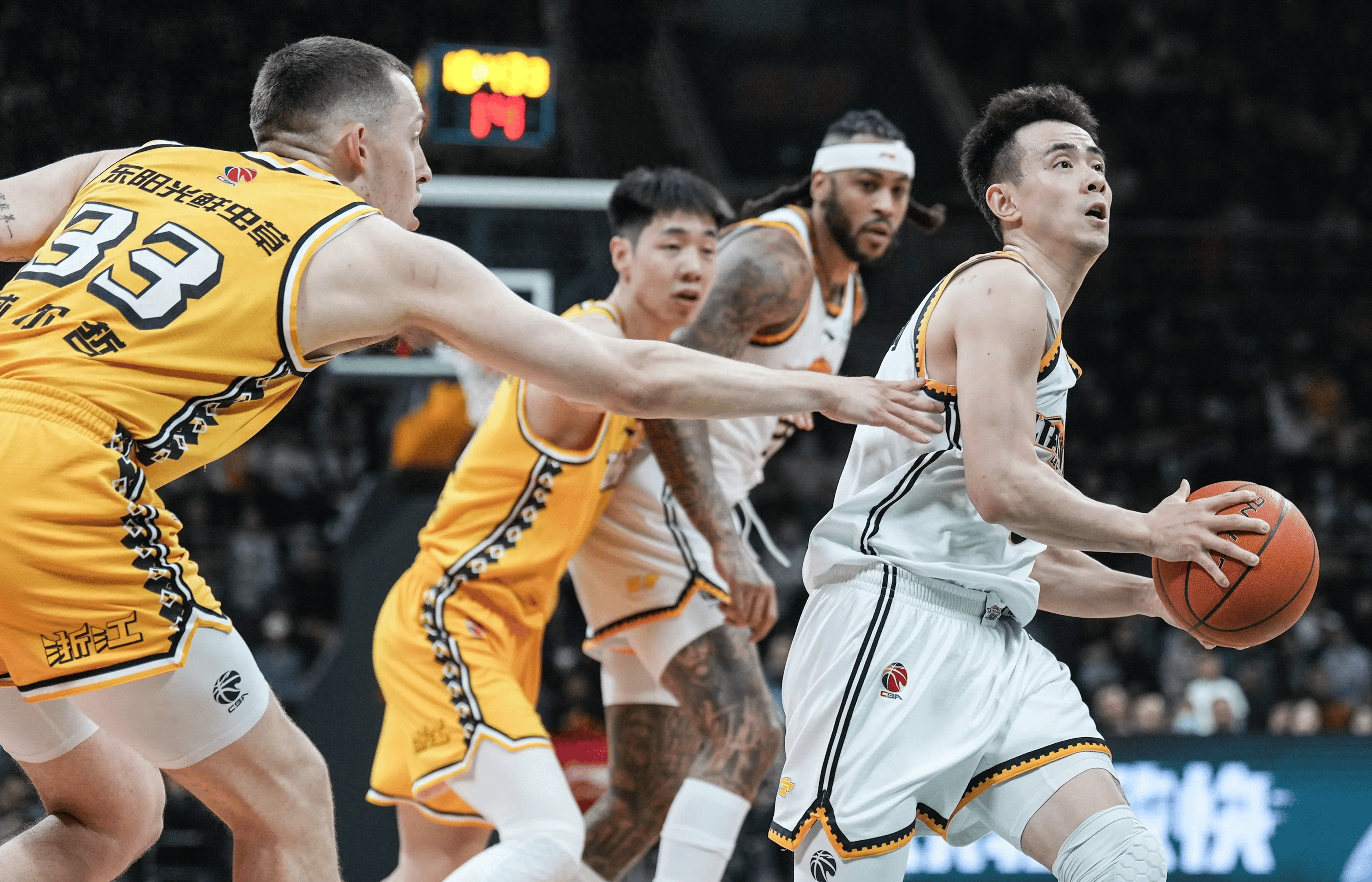 cba直播现场直_(cba直播现场直播在哪里看)  第2张