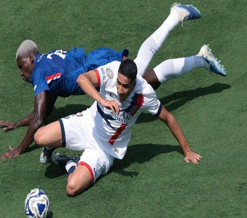 雨燕免费直播免费体育直播_(雨燕免费直播在线观看高清足球)