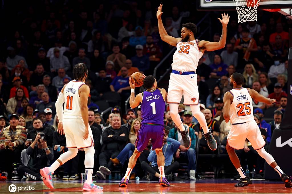 NBA常规赛老鹰客场124-122逆转太阳特雷-杨缺阵布克空砍27分的简单介绍 第1张 NBA常规赛老鹰客场124-122逆转太阳特雷-杨缺阵布克空砍27分的简单介绍 第1张