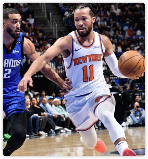 NBA常规赛尼克斯主场133-120轻取灰熊布伦森32+10唐斯21+13的简单介绍  第1张