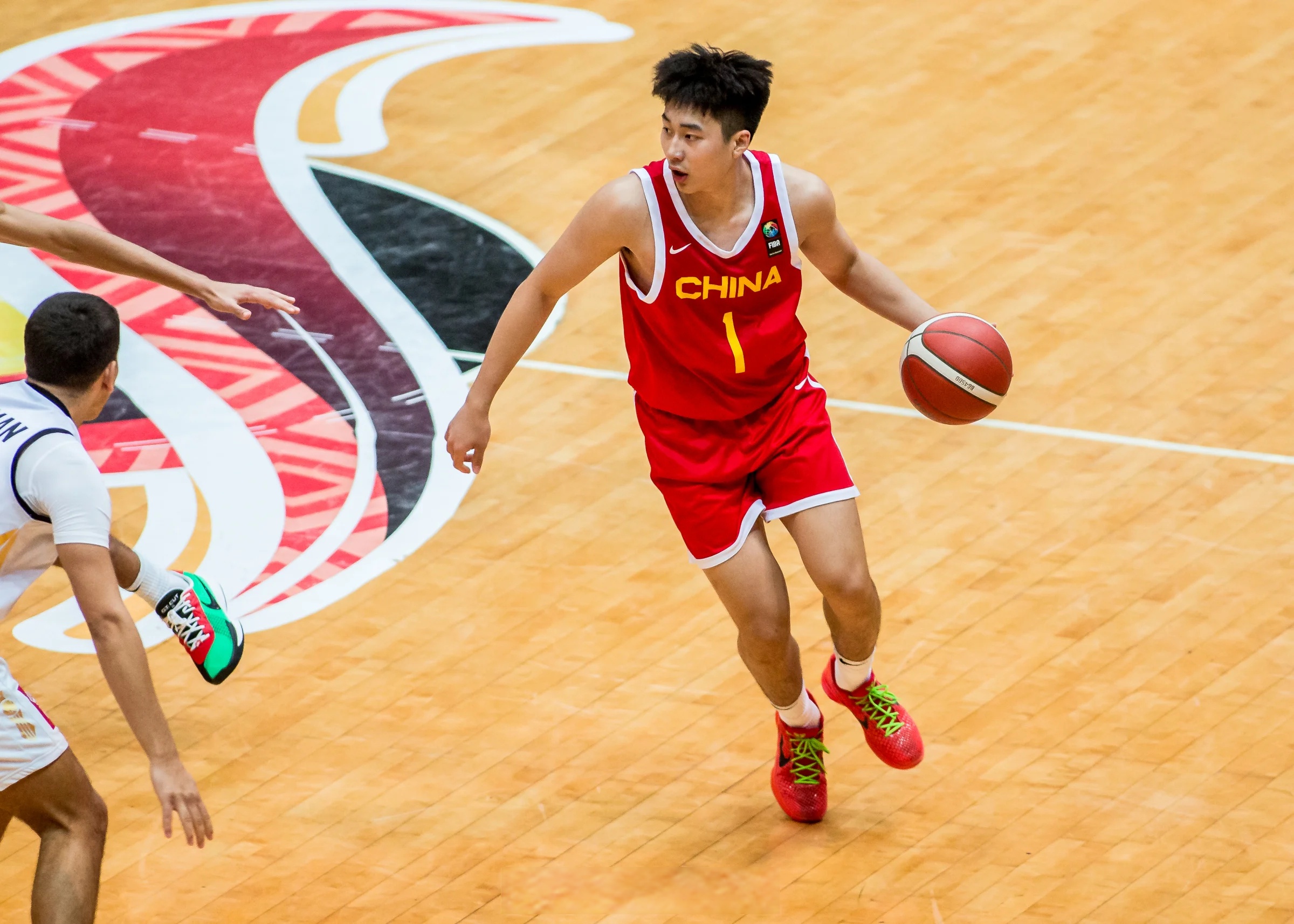 广东男篮轻取山东迎15运会开门红陶汉林砍22分11板的简单介绍  第1张