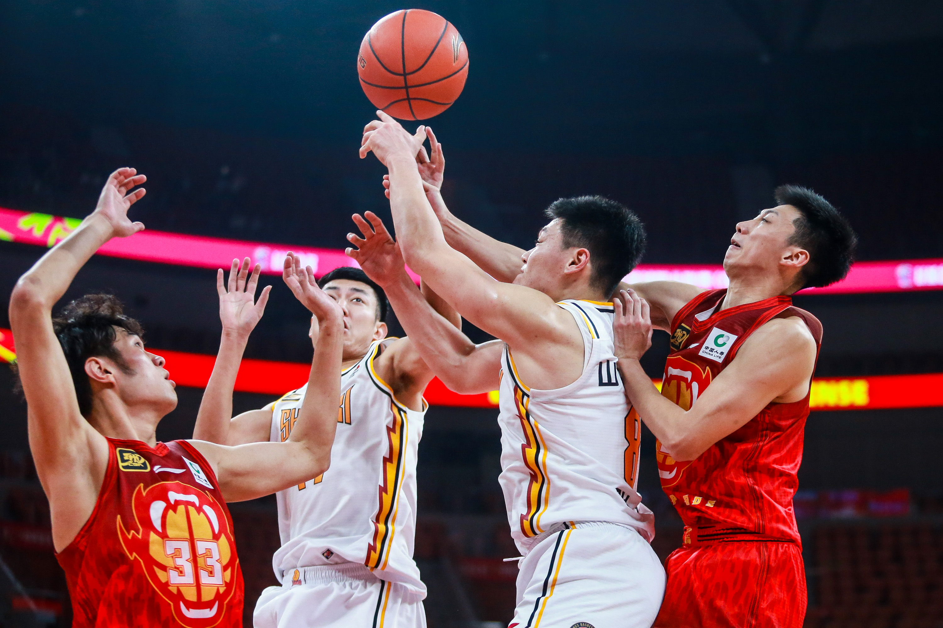 关于顶级联赛强强交锋实时直播见证篮坛巅峰时刻的信息 第1张 关于顶级联赛强强交锋实时直播见证篮坛巅峰时刻的信息 第1张