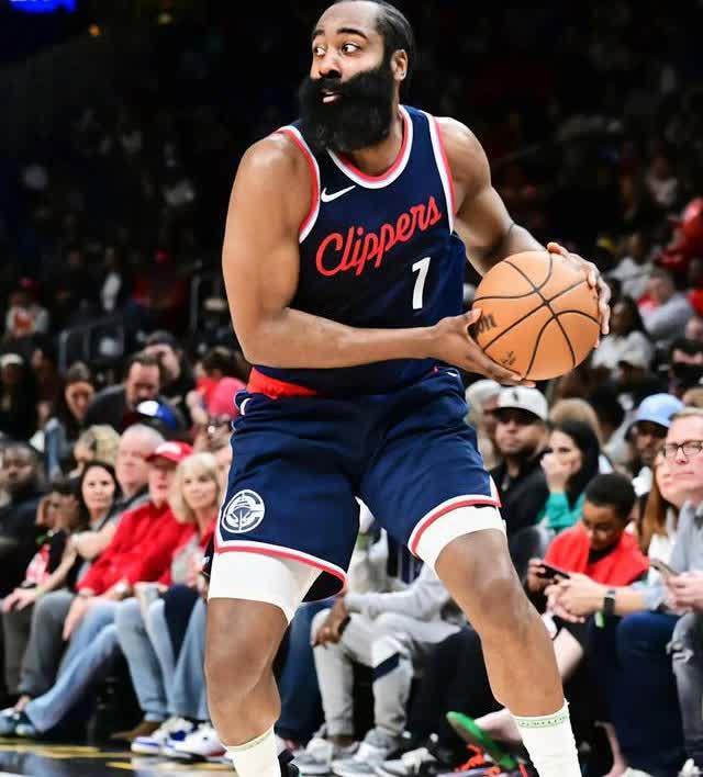 关于黑马能否逆袭夺冠篮球实时直播见证奇迹时刻的信息 第2张 关于黑马能否逆袭夺冠篮球实时直播见证奇迹时刻的信息 第2张