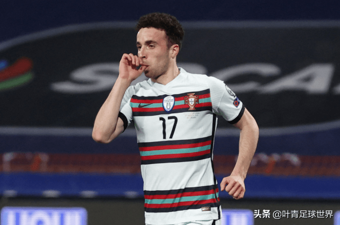 关于马竞与波尔图赛前为若塔默哀此前因车祸去世已过去1个月的信息  第2张