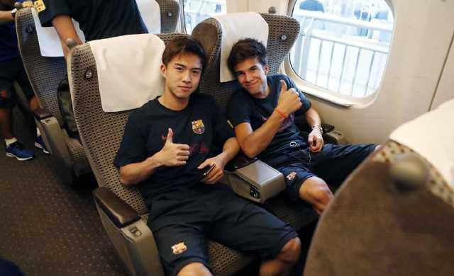 巴萨抵达神户参加欢迎晚宴再次访问日本 第2张 巴萨抵达神户参加欢迎晚宴再次访问日本 第2张