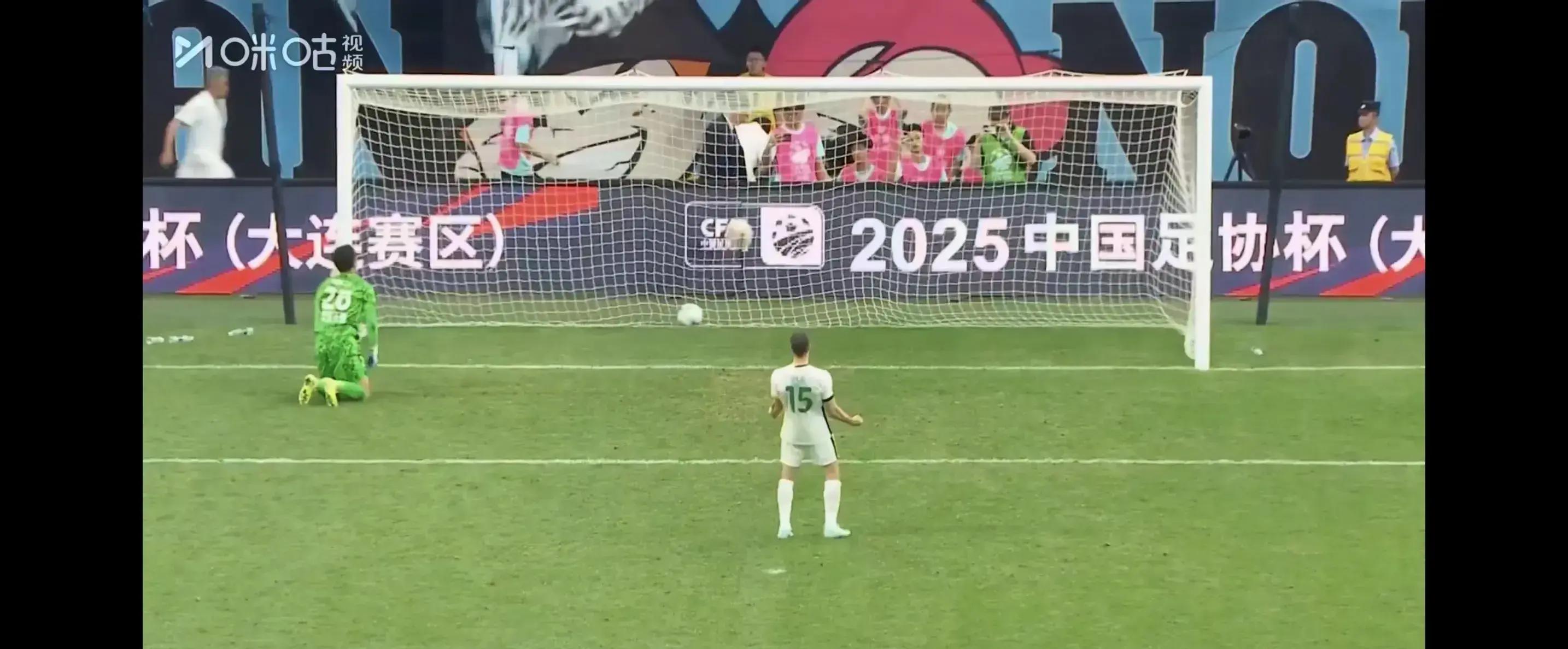 足协杯1/8决赛大连英博1-1北京国安国安点球大战淘汰对手晋级8强的简单介绍  第2张