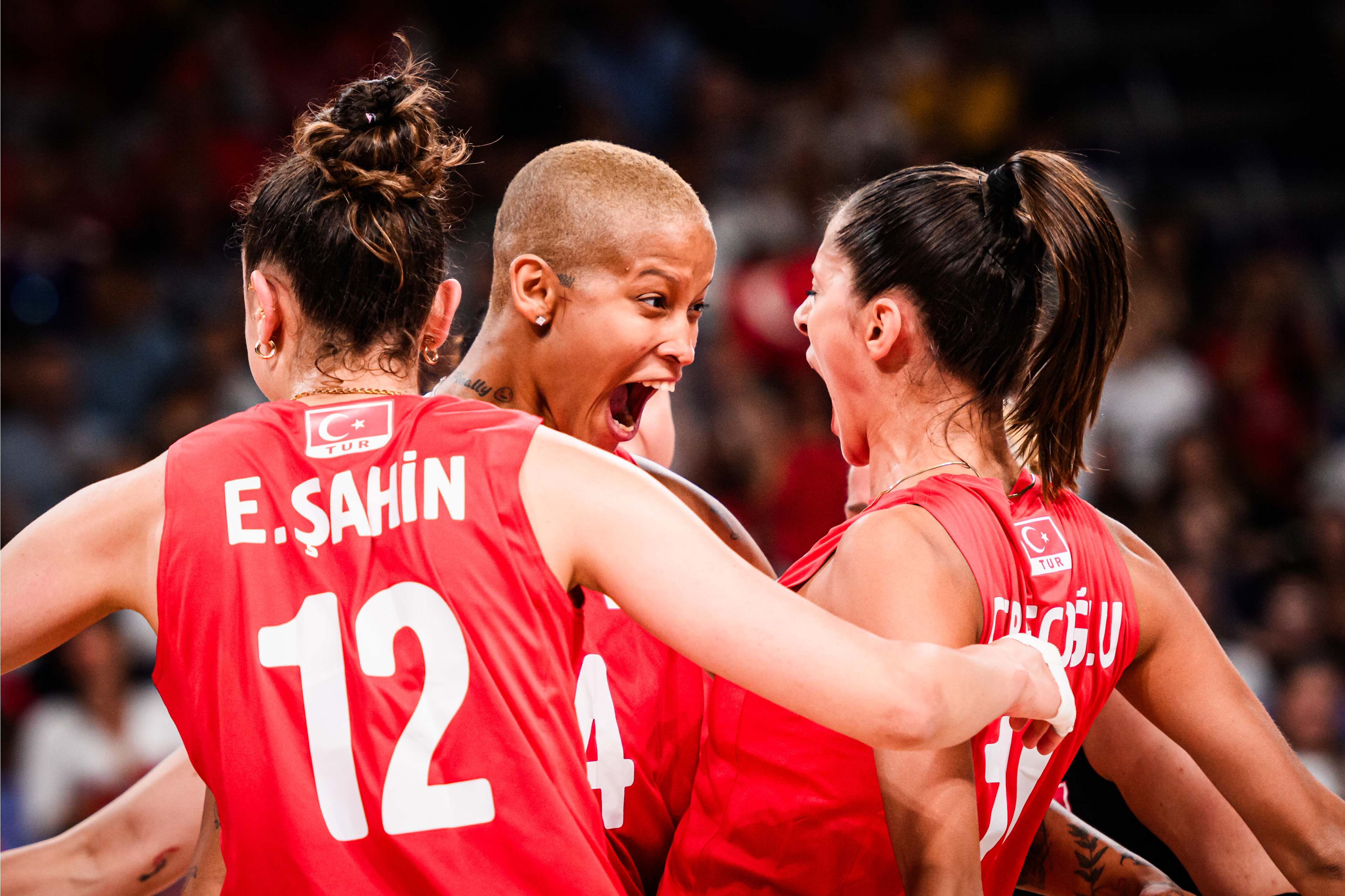 欧女联:加拉塔萨雷女篮VS欧洲租赁女篮的简单介绍  第1张