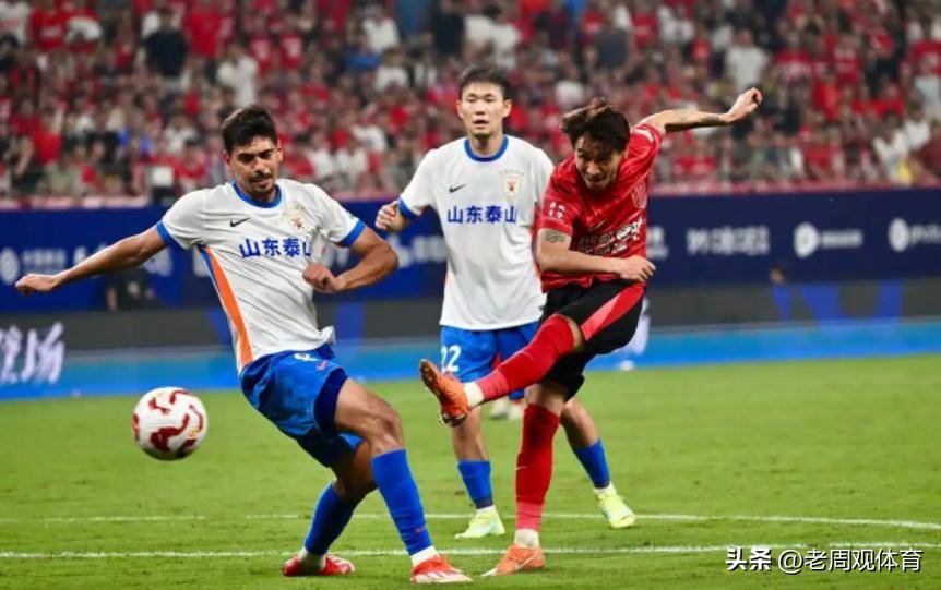 关于王大雷回应扔队长袖标争议行为和俱乐部无关的信息 第2张 关于王大雷回应扔队长袖标争议行为和俱乐部无关的信息 第2张