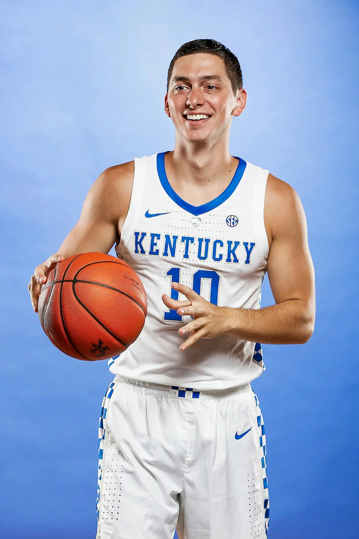 NCAA:肯塔基大学VS田纳西理工大学的简单介绍  第2张