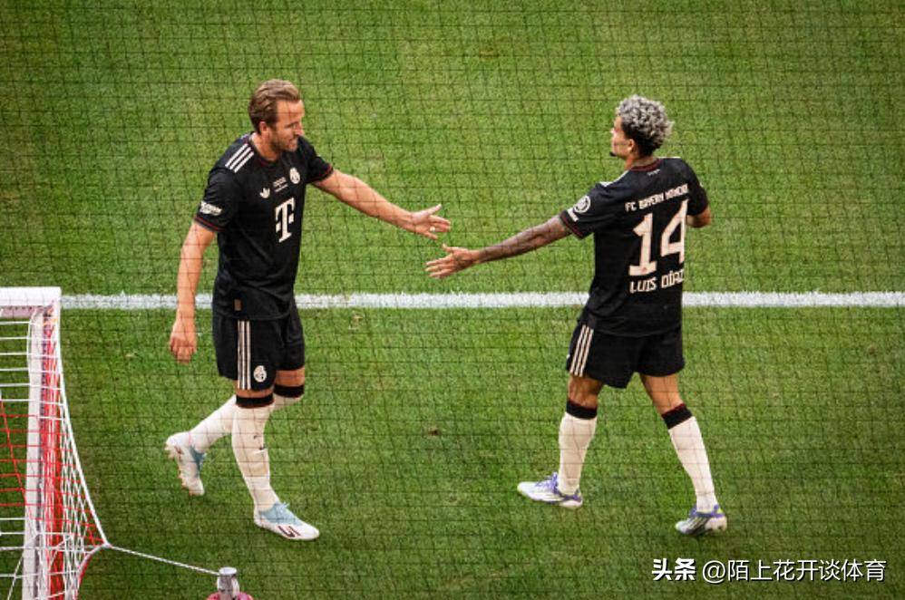 关于拜仁与杰克逊达成个人条款正与切尔西进行最后的谈判的信息  第1张