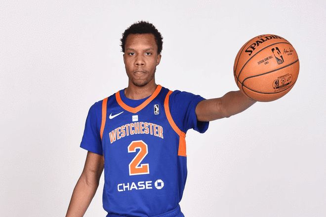 包含NCAA:路易斯安那门罗大学VS摩海德州立大学的词条