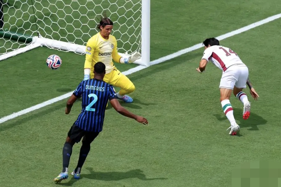 意媒发布国米球员对战弗鲁米嫩塞评分蓝黑军团全队普遍低分的简单介绍 第2张 意媒发布国米球员对战弗鲁米嫩塞评分蓝黑军团全队普遍低分的简单介绍 第2张