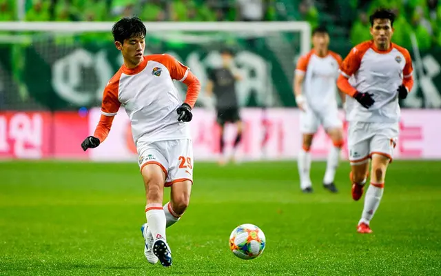 直布超：山猫FCVSFC猎犬的简单介绍  第2张