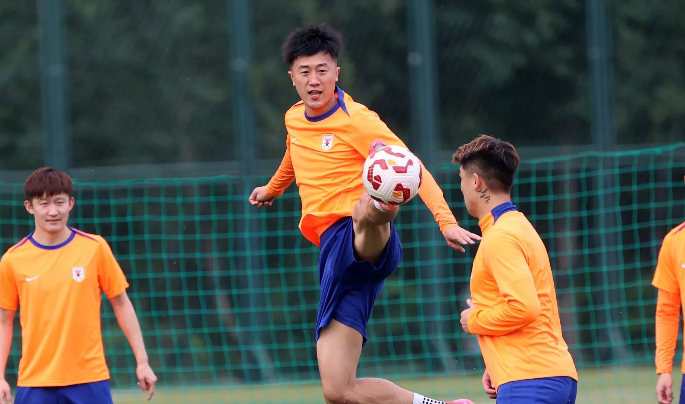 山东泰山18日晚客战浙江韩鹏客场谢幕战的简单介绍  第1张