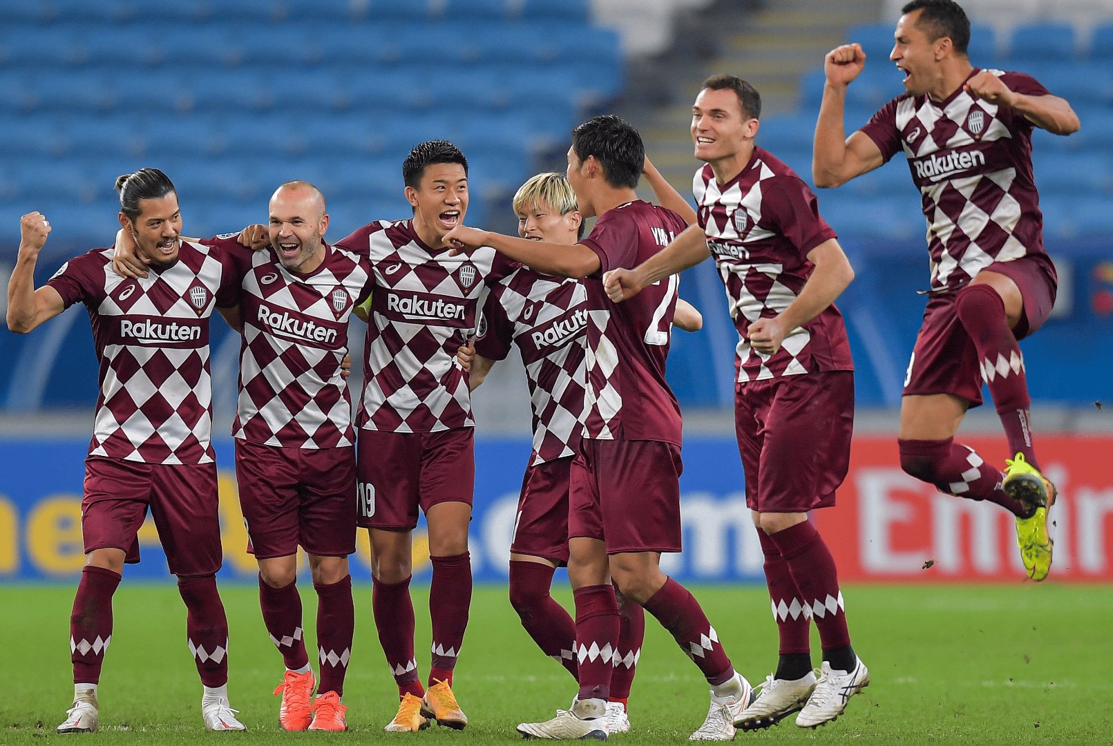 关于日职联鹿岛鹿角vs福冈黄蜂预测分析主队势头正胜力争冠军的信息 第1张 关于日职联鹿岛鹿角vs福冈黄蜂预测分析主队势头正胜力争冠军的信息 第1张