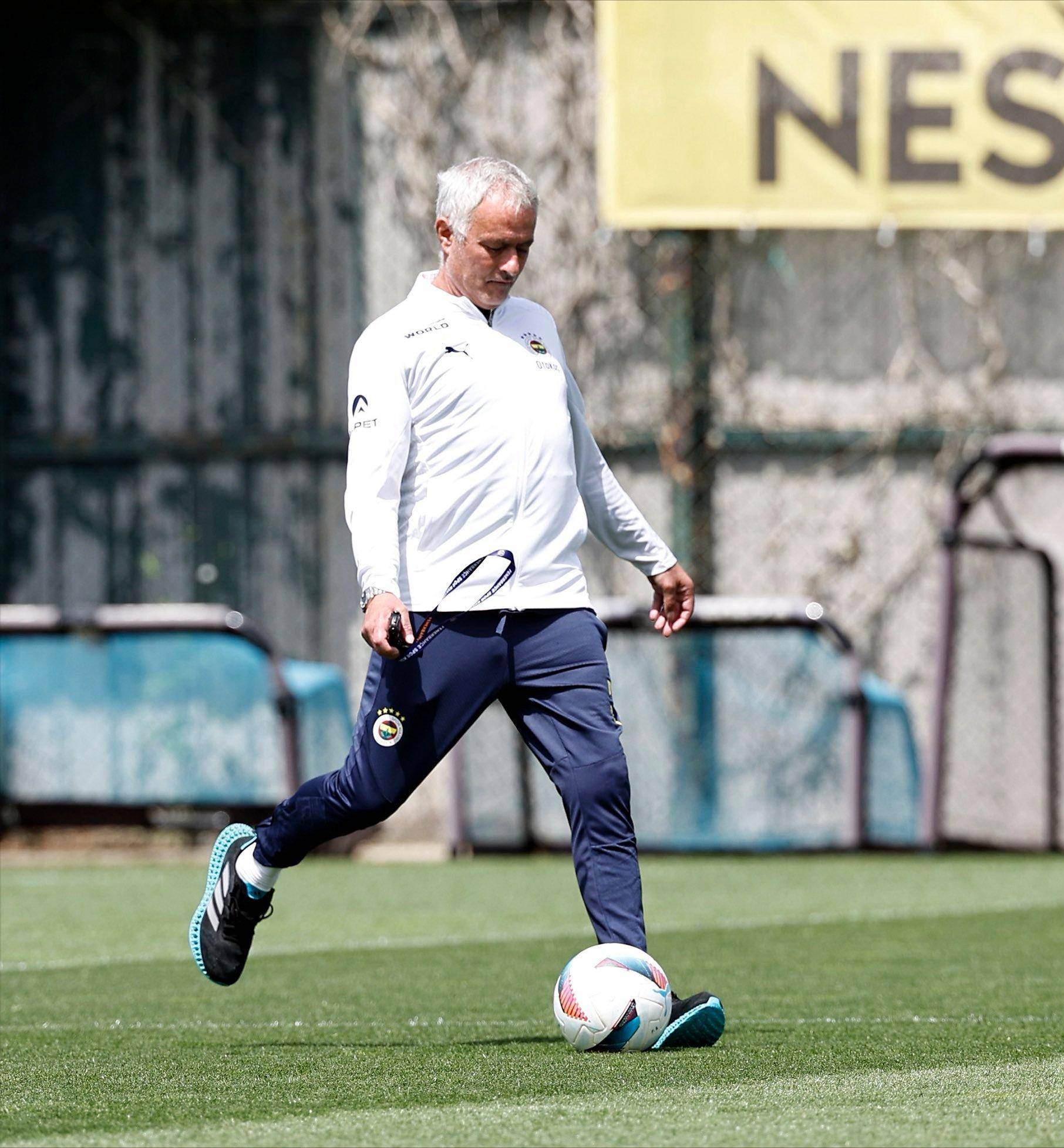 弗拉霍维奇是米兰引援目标霍伊伦总价过高为受限条件的简单介绍 第2张 弗拉霍维奇是米兰引援目标霍伊伦总价过高为受限条件的简单介绍 第2张