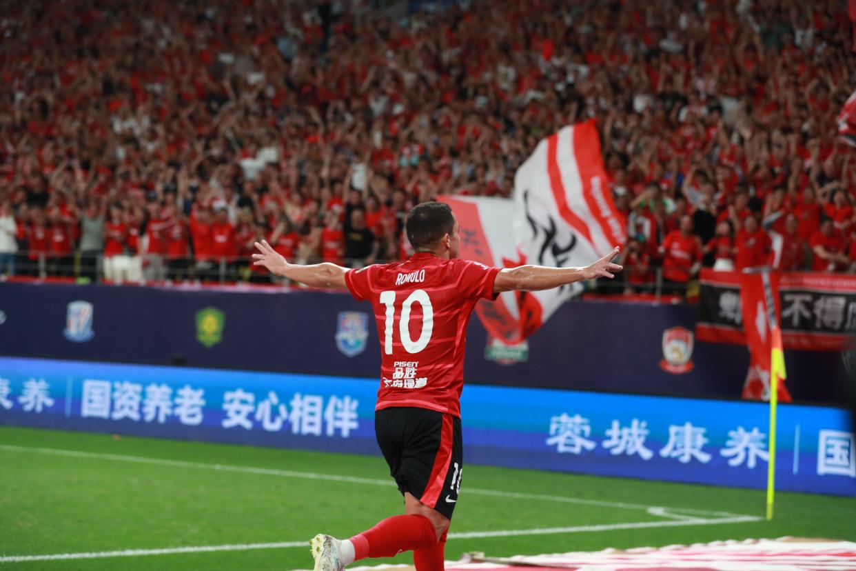 关于中超成都蓉城4-1上海海港古尔芬克尔传射费利佩双响建功的信息 第1张 关于中超成都蓉城4-1上海海港古尔芬克尔传射费利佩双响建功的信息 第1张