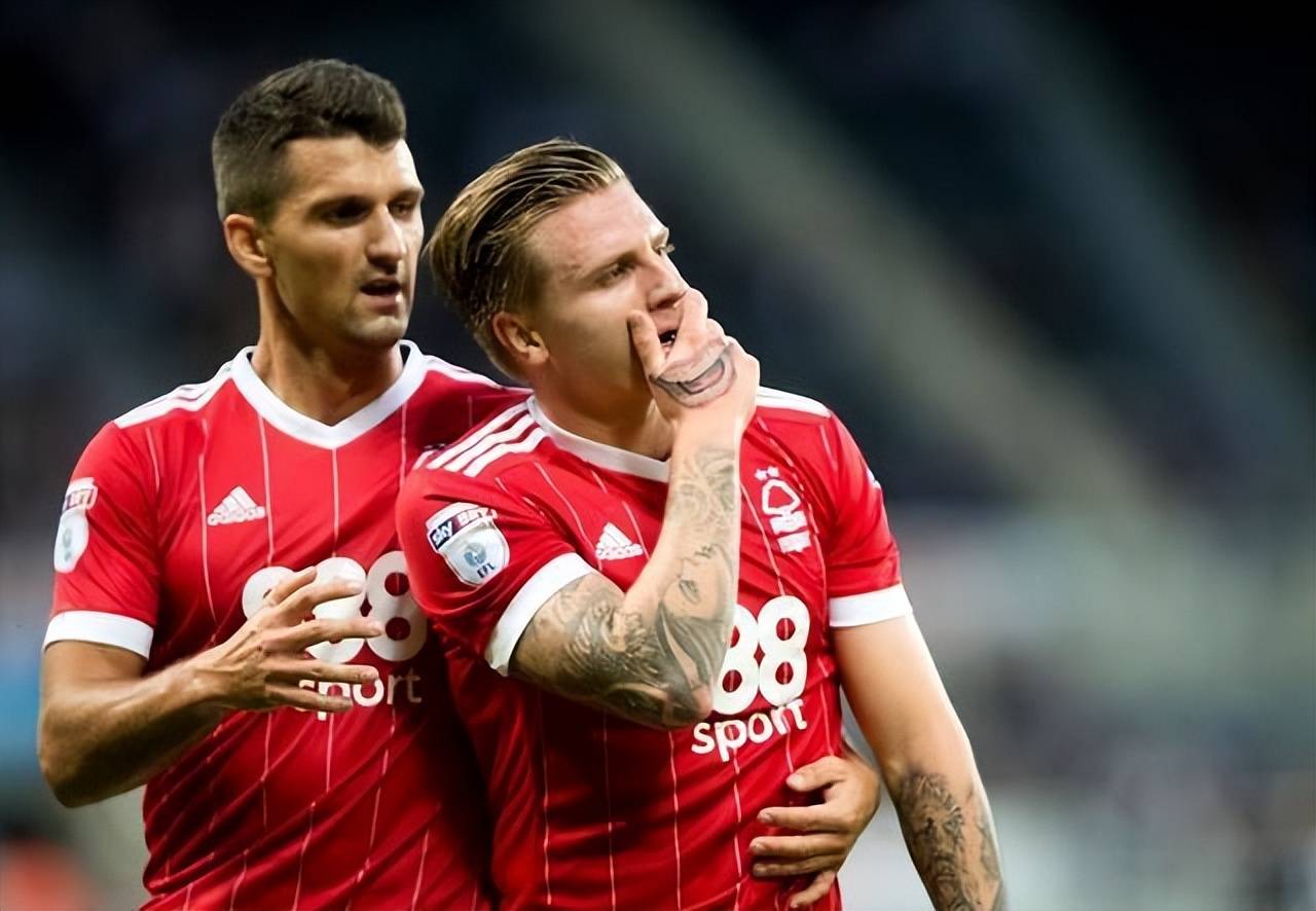 荷U19:威廉二世U19VSPSV埃因霍温U19的简单介绍 第2张 荷U19:威廉二世U19VSPSV埃因霍温U19的简单介绍 第2张