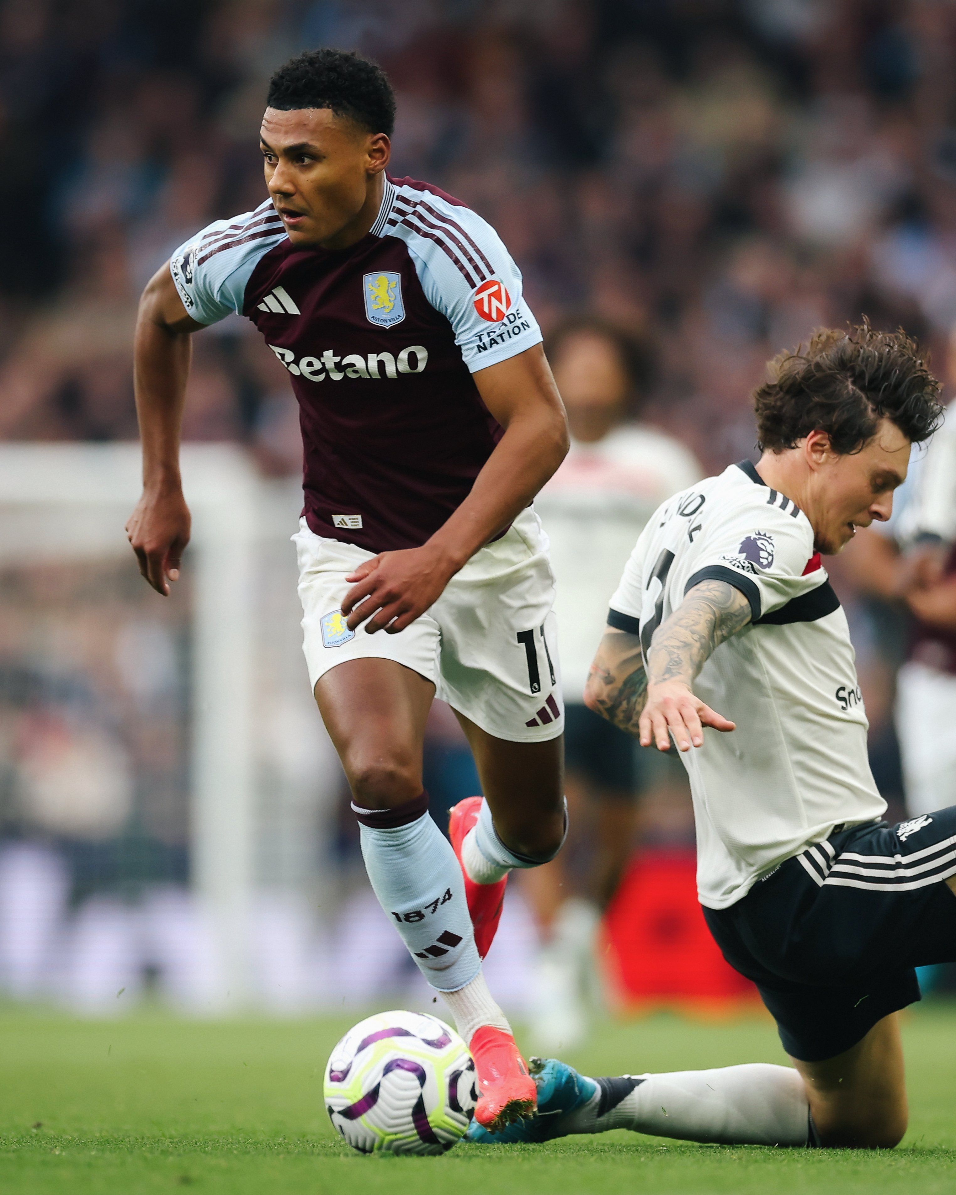 欧联杯阿斯顿维拉2-0特拉维夫马卡比维拉欧战主场全胜的简单介绍  第1张