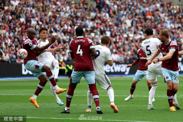 关于利兹联没有换帅计划目前利兹联只领先降级区1分的信息  第1张