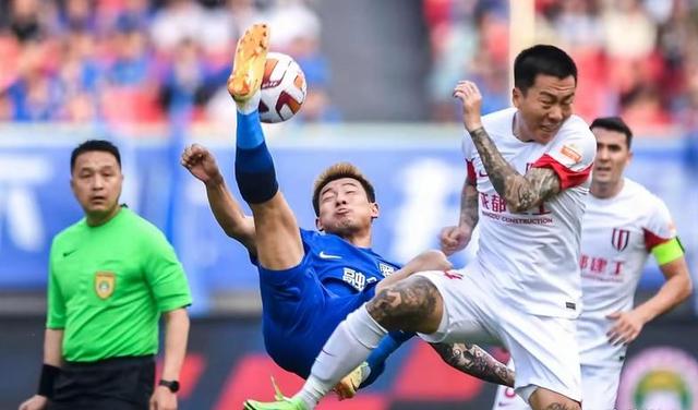 中超梅州客家2-4上海海港刘若钒献传射莱昂纳多、加布里埃尔破门的简单介绍 第1张 中超梅州客家2-4上海海港刘若钒献传射莱昂纳多、加布里埃尔破门的简单介绍 第1张