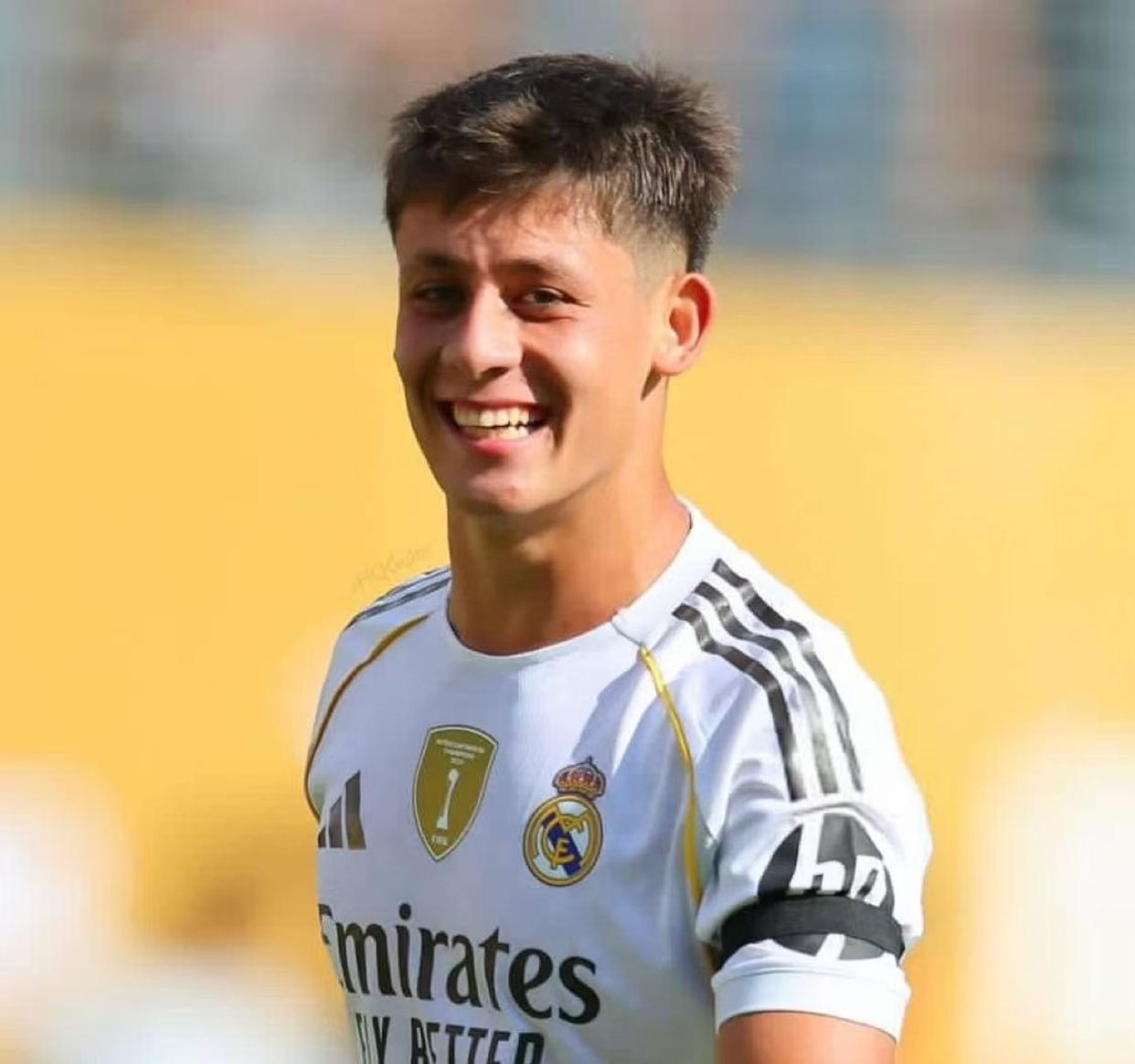 关于姆巴佩10号球衣仍引发球迷购买热潮众球迷疯抢的信息  第1张