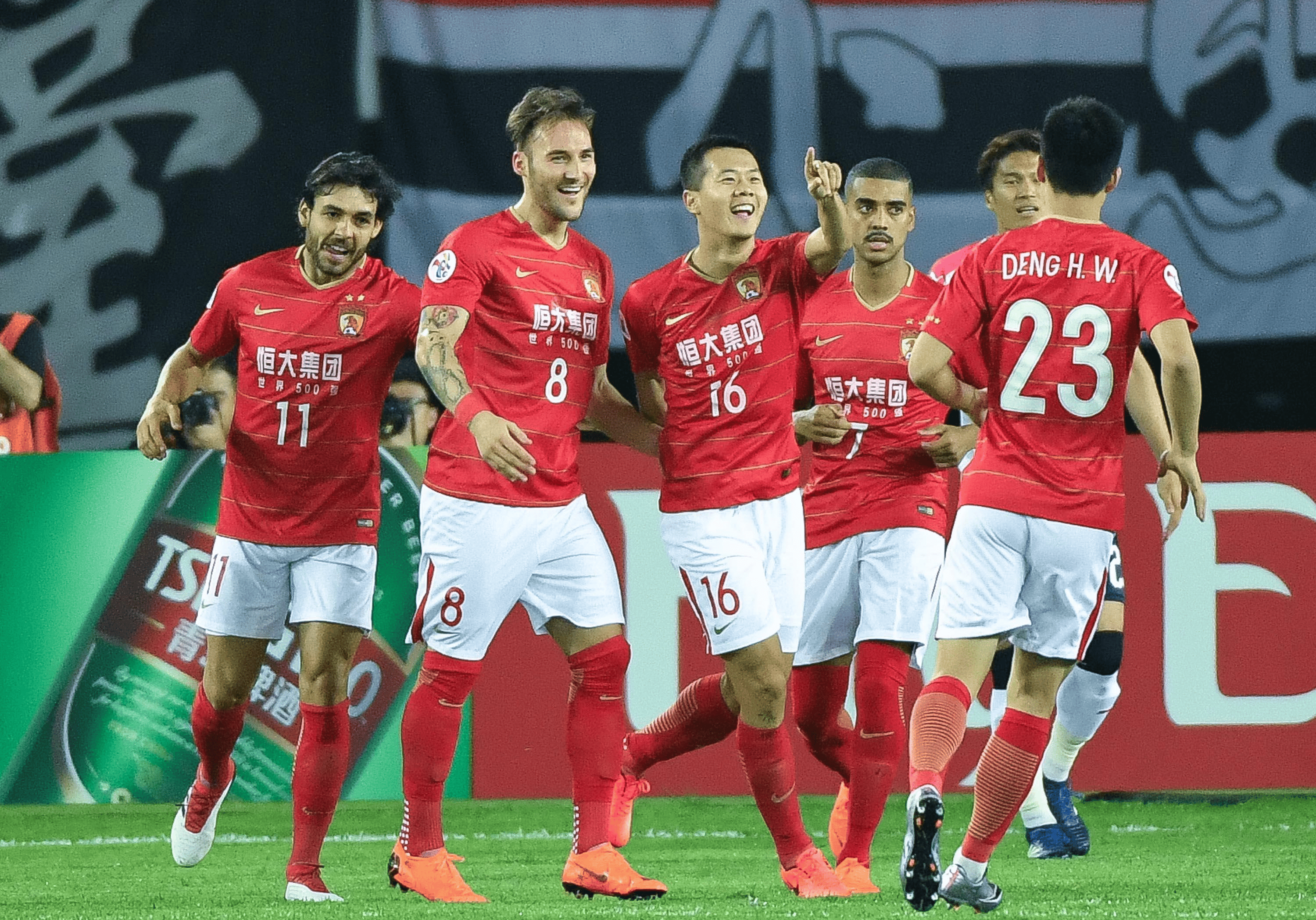 包含迈阿密国际5连胜终结0-3负于辛辛那提的词条