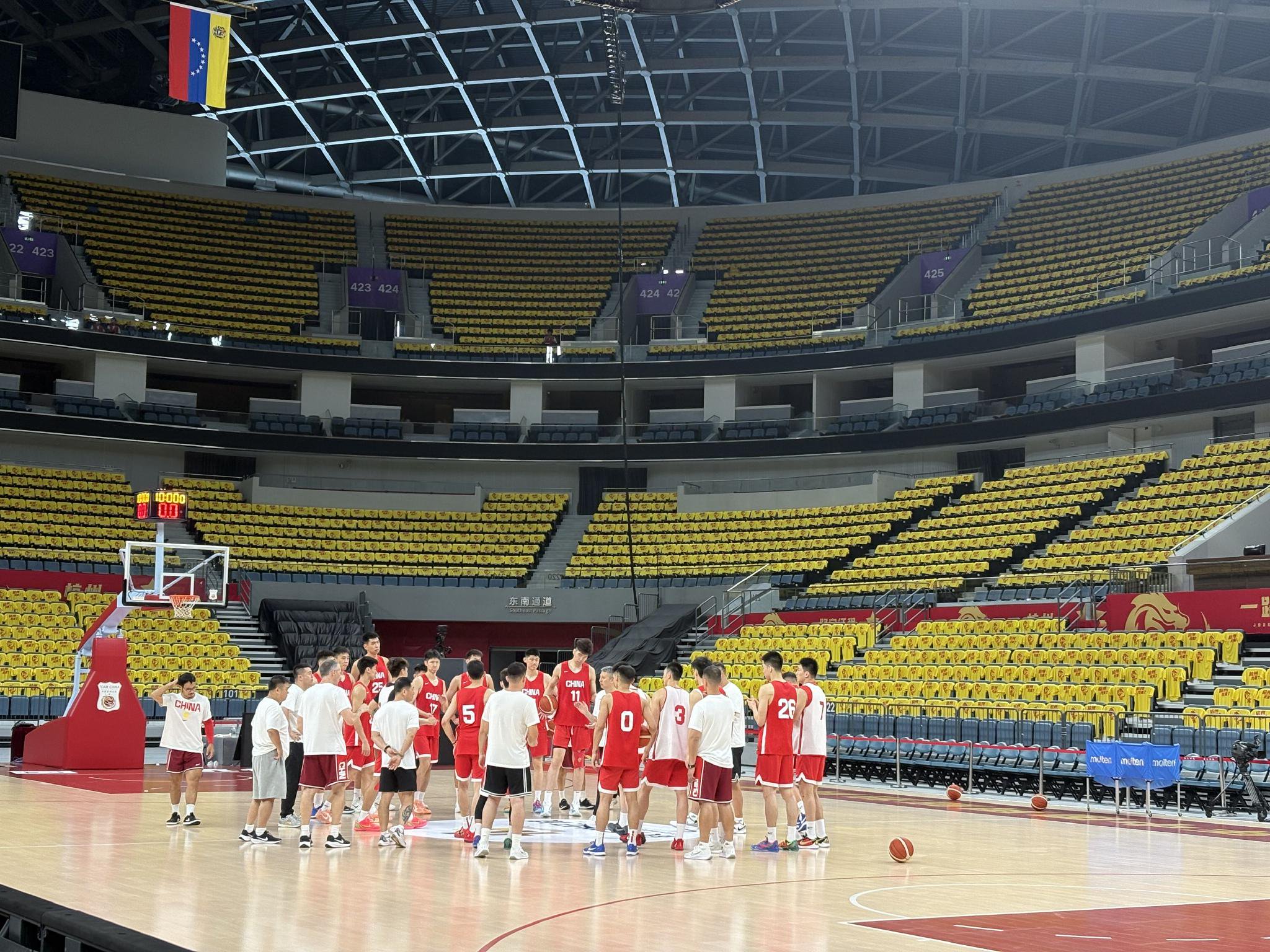 中国男篮将对战委内瑞拉此前已遭遇5连败的简单介绍  第2张