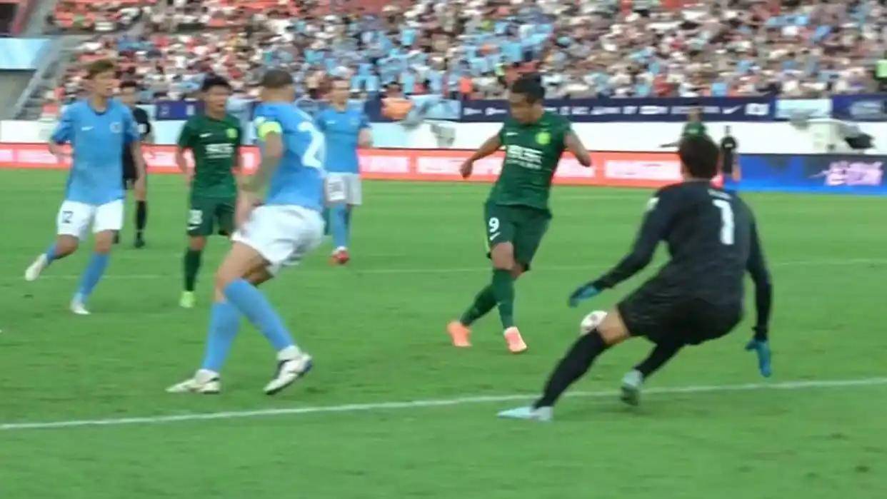 包含北京国安争冠仅剩理论可能代理新帅拉米罗首秀遭遇挫折的词条