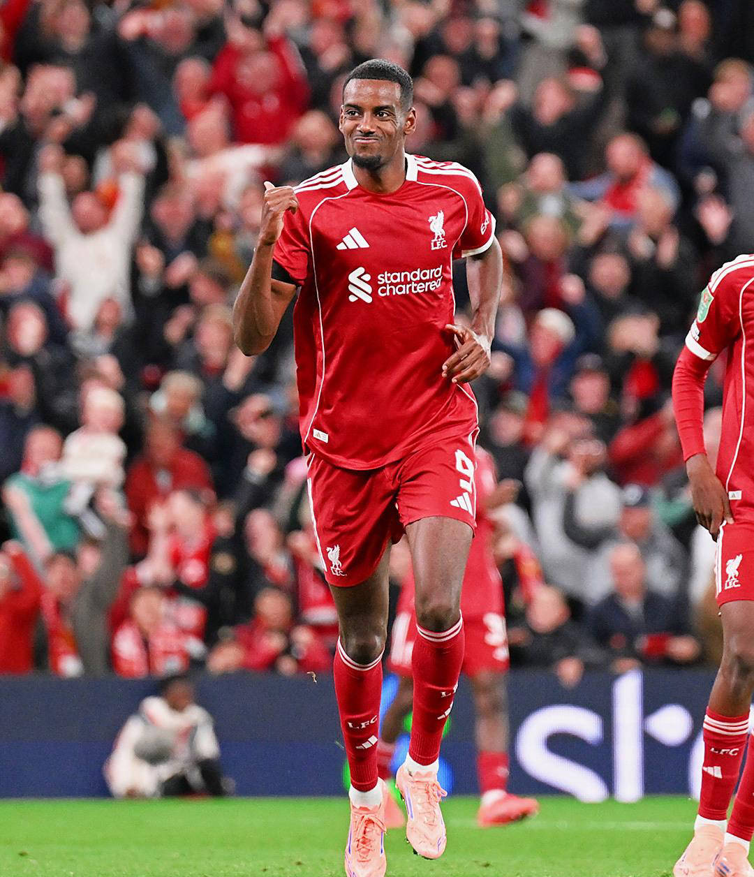 关于利物浦至少会签一名新中锋基蒂克和伊萨克是他们的主要目标的信息