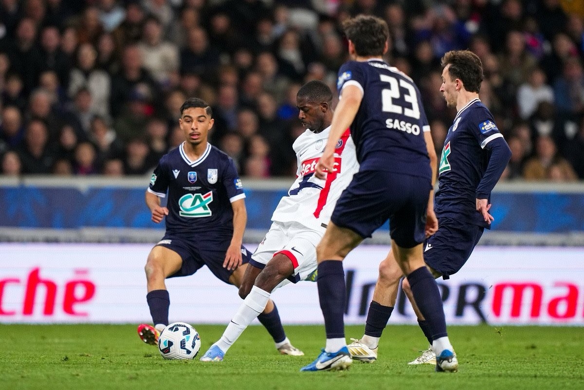 关于联赛杯雷克瑟姆VS赫尔城比赛预测英冠内战将上演的信息